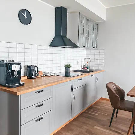 Up 34 Floor * 克莱佩达